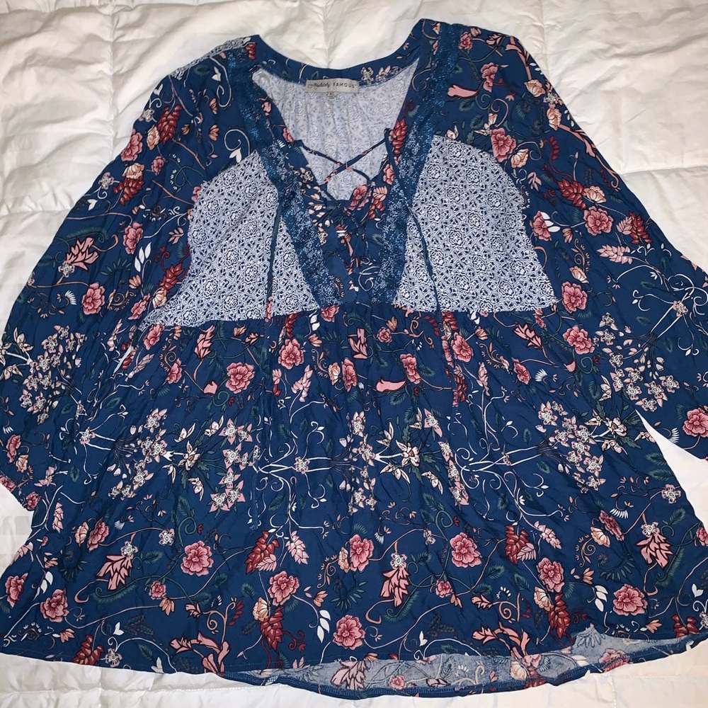 Lace Up Floral 3/4 Sleeve Top